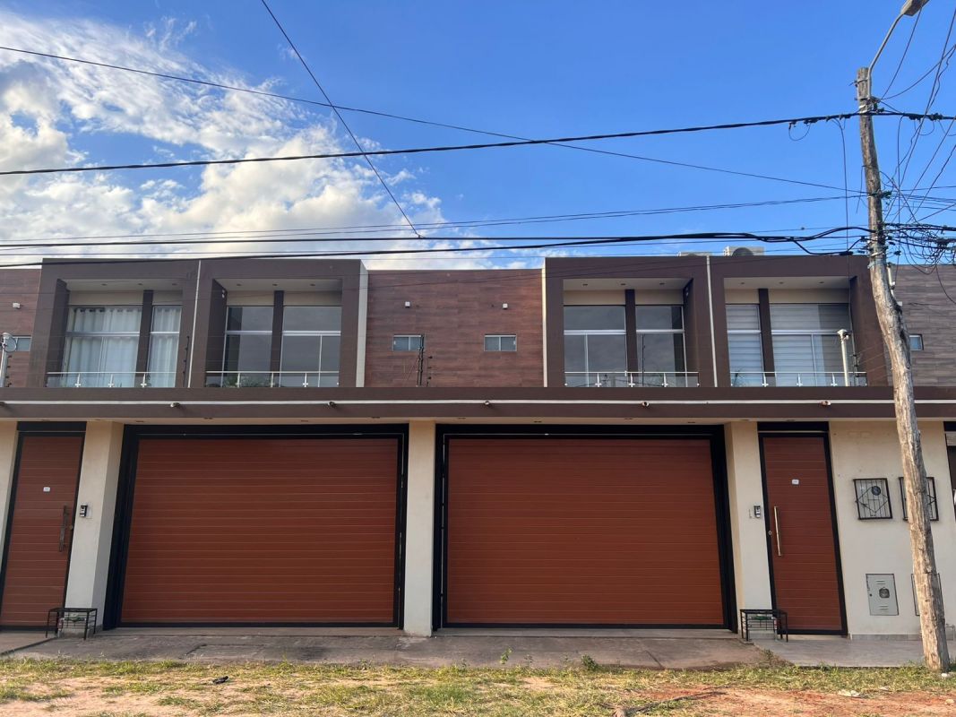 CASA DE 4 DORMITORIOS AV SANTOS DUMONT