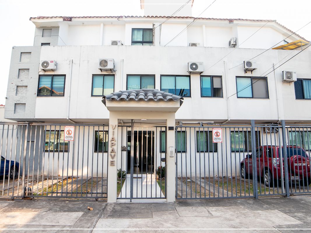 DEPARTAMENTO EN VENTA 4TO ANILLO Av BANZER CONDOMINIO VIAPAVE