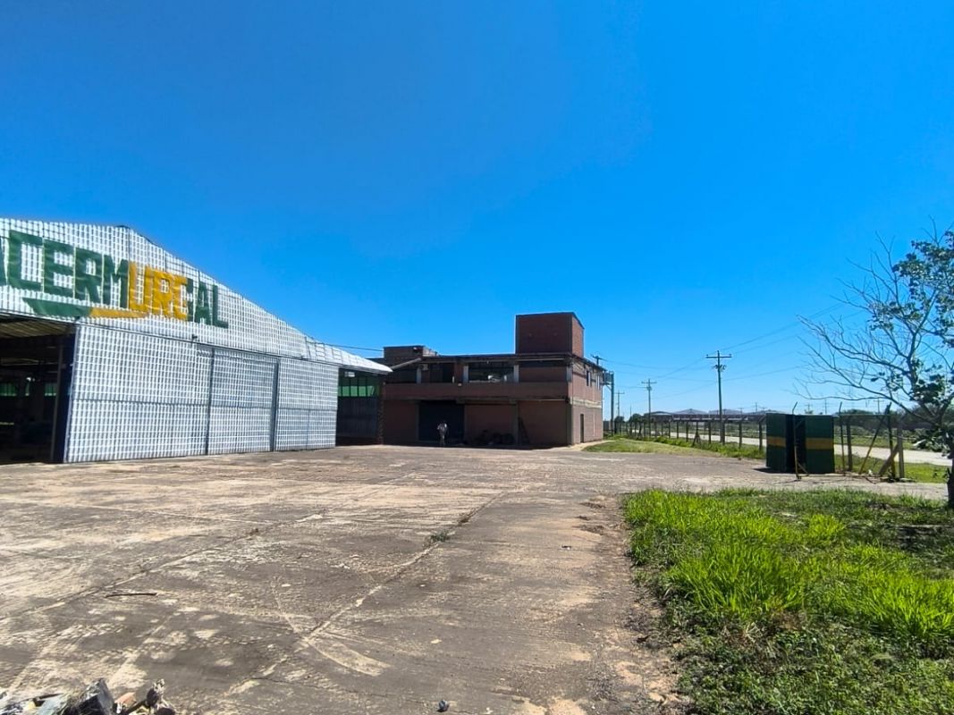 TERRENO INDUSTRIAL EN VENTA SOBRE AVENIDA EN EL PILAT