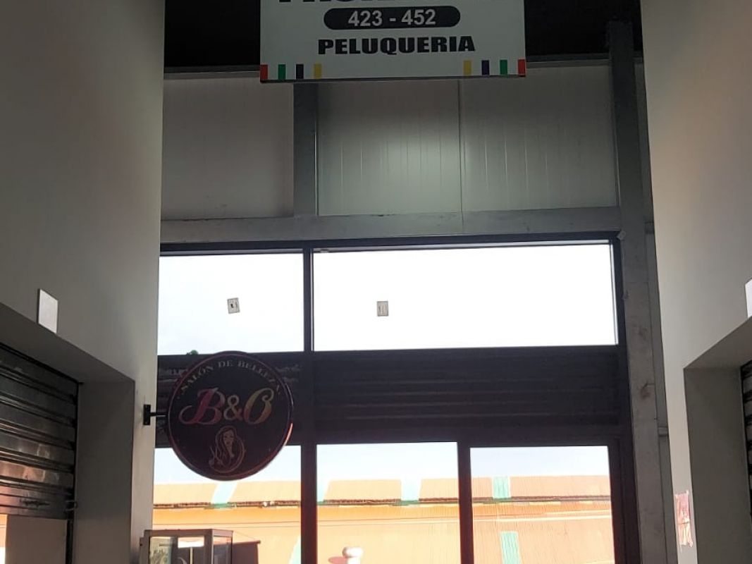 LOCALES COMERCIALES