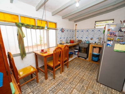 TERRENO +2 DEPARTAMENTOS EN ZONA SUR