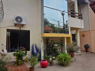 CASA EN VENTA: 4TO ANILLO RADIAL 27
