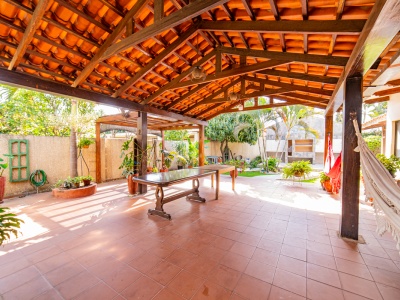 Casa en venta de 4 dormitorios condominio Bella Vista zona Este