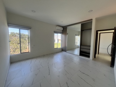CASA DE 4 DORMITORIOS EN VENTA EN EL URUBO VILLA BONITA
