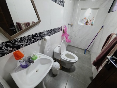 CASA EN VENTA  - URB . VALPARAISO
