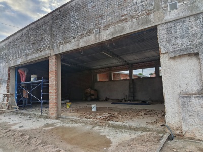Tinglado.con oficinas en terreno 680 M2 en alquiler