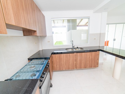 HERMOSA CASA DE 2 PLANTAS EN VENTA- $US 82.000.-
