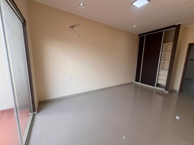 CASA DE 4 DORMITORIOS AV SANTOS DUMONT