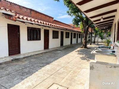 TERRENO CON CONSTRUCCION EN VENTA