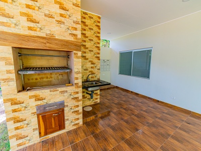 AMPLIA CASA EN KM9 DVLG - Condominio cerrado Casa Jardin