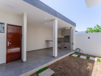 CASA A ESTRENAR, ZONA NORTE - URB. VALLE HERMOSO