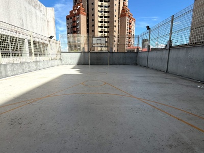 Amplio Dpto. en venta en 10mo. Piso del Edif. Punta del Este