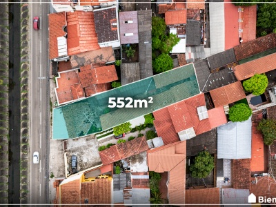 EN VENTA TERRENO SOBRE 2DO ANILLO Y AVENIDA CENTENARIO