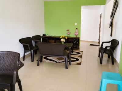 CASA DE 3 DORMITORIOS EN ANTICRETICO EN ZONA SUR.