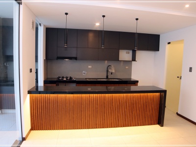 Casa 3 dormitorios Barrio Oriental (zona 4to anillo entre Canal Isuto y Radial 26)