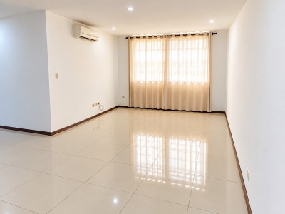 DEPARTAMENTO DE 3 DORMITORIOS EN BARRIO HAMACAS CONDOMINIO 25