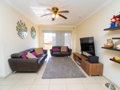 Hermosa y Cómoda Casa en Venta en Colinas del Urubo Sector I