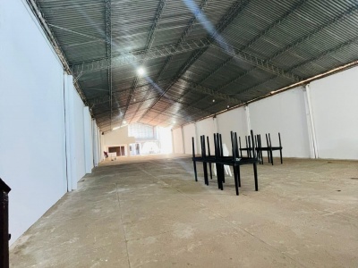GALPON COMERCIAL EN ALQUILER
