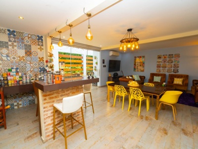 Hermosa y Cómoda Casa en Venta en Colinas del Urubo Sector I