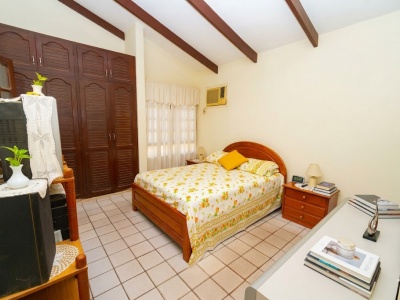 Casa en alquiler colegio Caritas