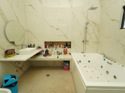 GALPON EN VENTA SOBRE LA AV. G77