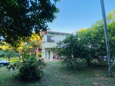 HERMOSA CASA EN LAGUNA AZUL
