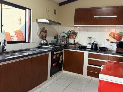 CASA EN ESQUINA CON ALTO POTENCIAL COMERCIAL