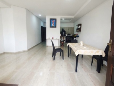 EN VENTA EN ESQUINA LOTE CON CASA DE 2 D. ZONA ESTE