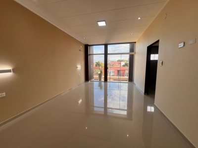 CASA DE 4 DORMITORIOS AV SANTOS DUMONT