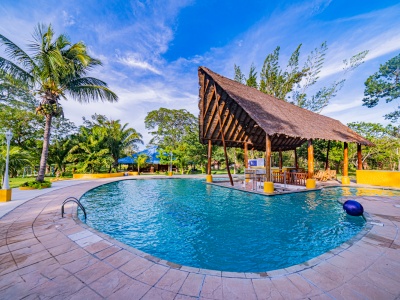 hermosa quinta a la venta laguna azul