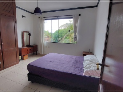 CASA EN VENTA PARA VIVIENDA Y OFICINAS 4to ANILLO Av. SANTOS DUMONT