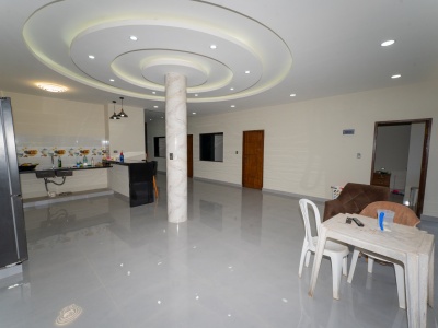 CASA EN VENTA CON GALPON