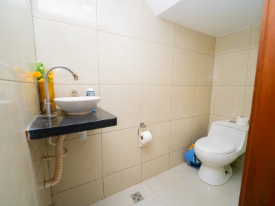 CASA DE 4 DORMITORIOS EN VENTA AV CUMAVI 8vo ANILLO