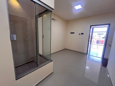 CASA DE 4 DORMITORIOS AV SANTOS DUMONT