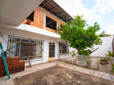 CASA EN VENTA BARRIO LA CHACARILLA