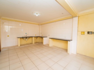 Esquina Comercial en Alquiler