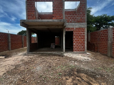 CASA EN CONSTRUCCIÓN EN VENTA - AV. EL PALMAR