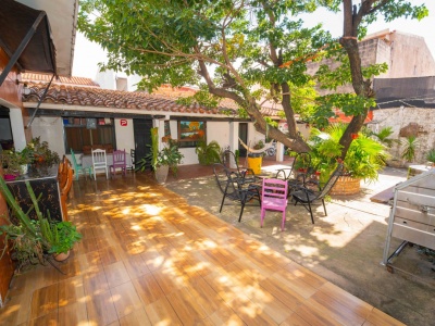 CASA EN VENTA BARRIO LA CHACARILLA