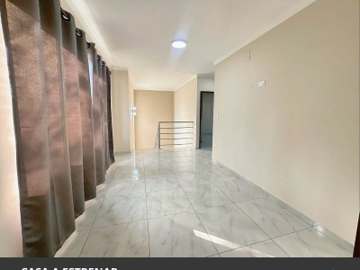 CASA A ESTRENAR SOBRE AV. DOBLE VIA LA GUARDIA