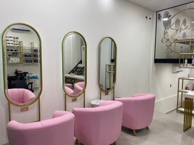 Tienda comercial en Alquiler sobre avenida - Zona Centro