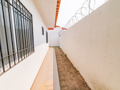 CASA DE 3 DORMITORIOS EN VALLE SANCHEZ BS. 430.000.-