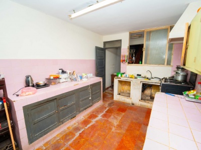 CASA COMERCIAL EN VENTA - ZONA LOS POZOS