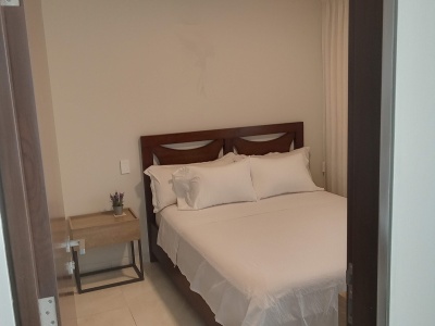 En Garden Equipetrol Departamento de 1 Dormitorio Amoblado en Alquiler