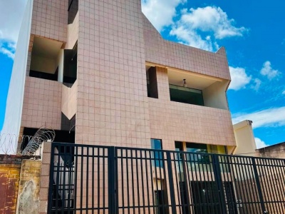 ALQUILER DE EDIFICIO EMPRESARIAL 