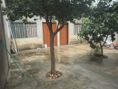 Casa con tienda comercial EN VENTA - ZONA CUMAVI