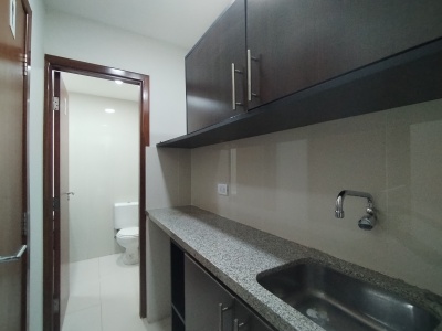 Oficina de 87.81 m2 en Alquiler en Equipetrol El Cubo I