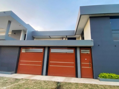 CASA COMERCIAL