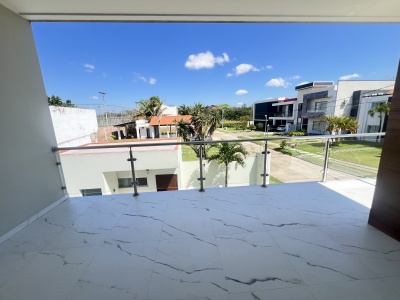 CASA DE 4 DORMITORIOS EN VENTA EN EL URUBO VILLA BONITA