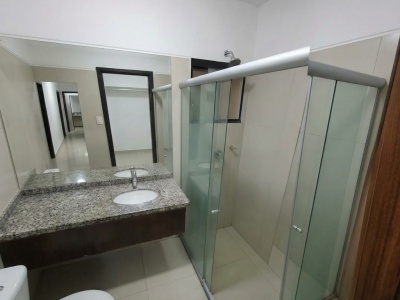 CASA DE 3 DORMITORIOS EN ALQUILER DENTRO DE CONDOMINIO