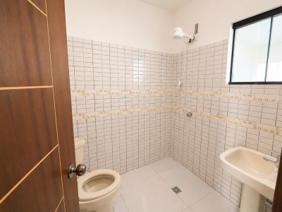 Casa de 3 dormitorios Zona Norte, Urb. Akualand Guapay